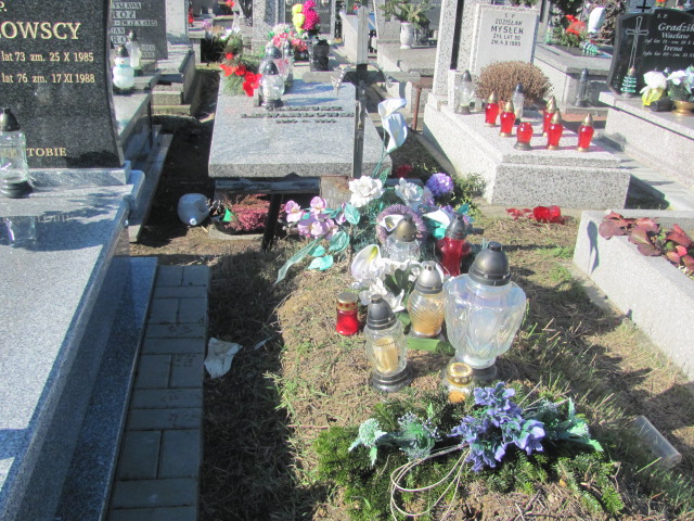 Grób Józef Suchara 