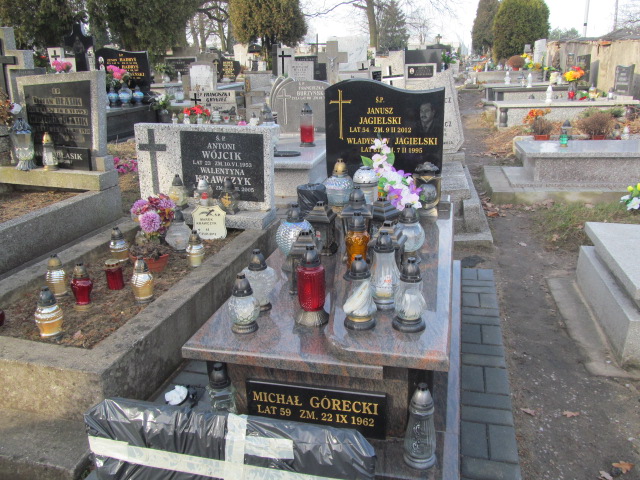 Grób Janusz Jagielski