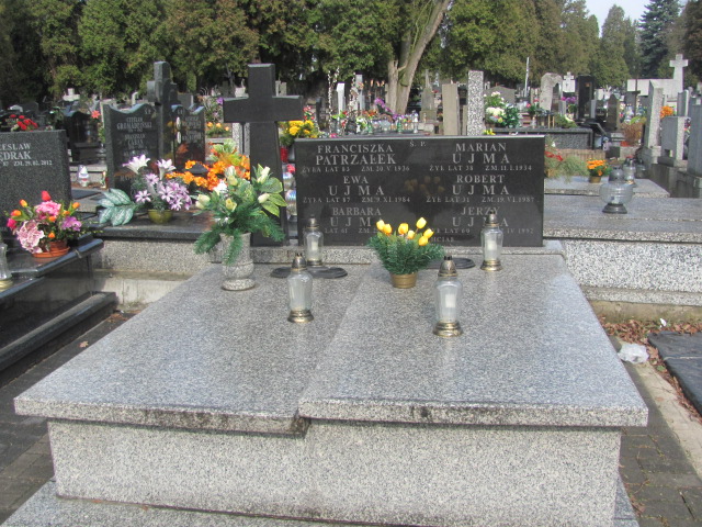 Grób Barbara Ujma