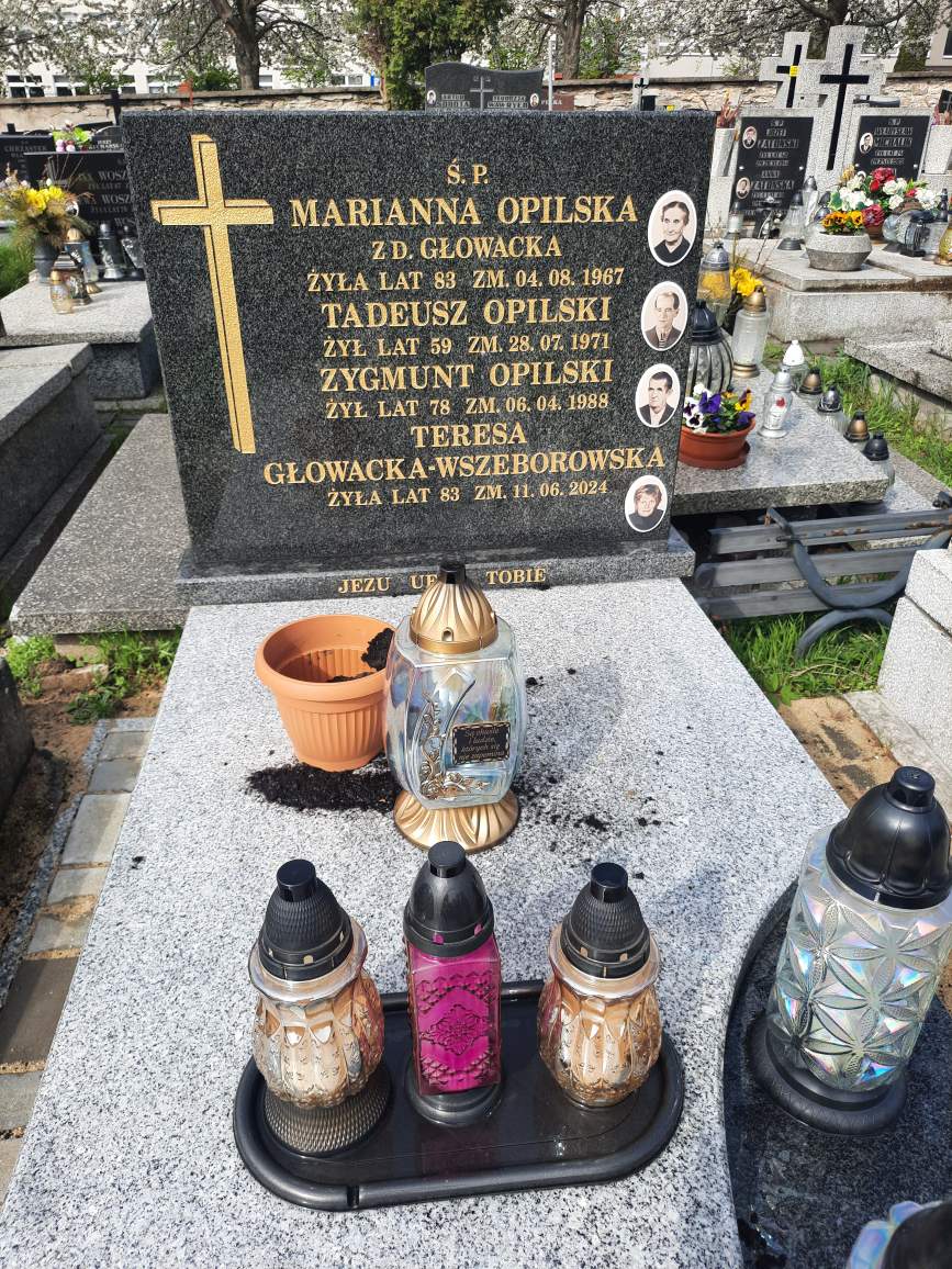 Grób Teresa Głowacka- Wszeborowska