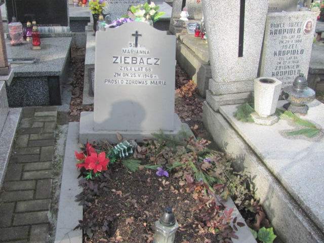 Grób Krystyna Słowikowska